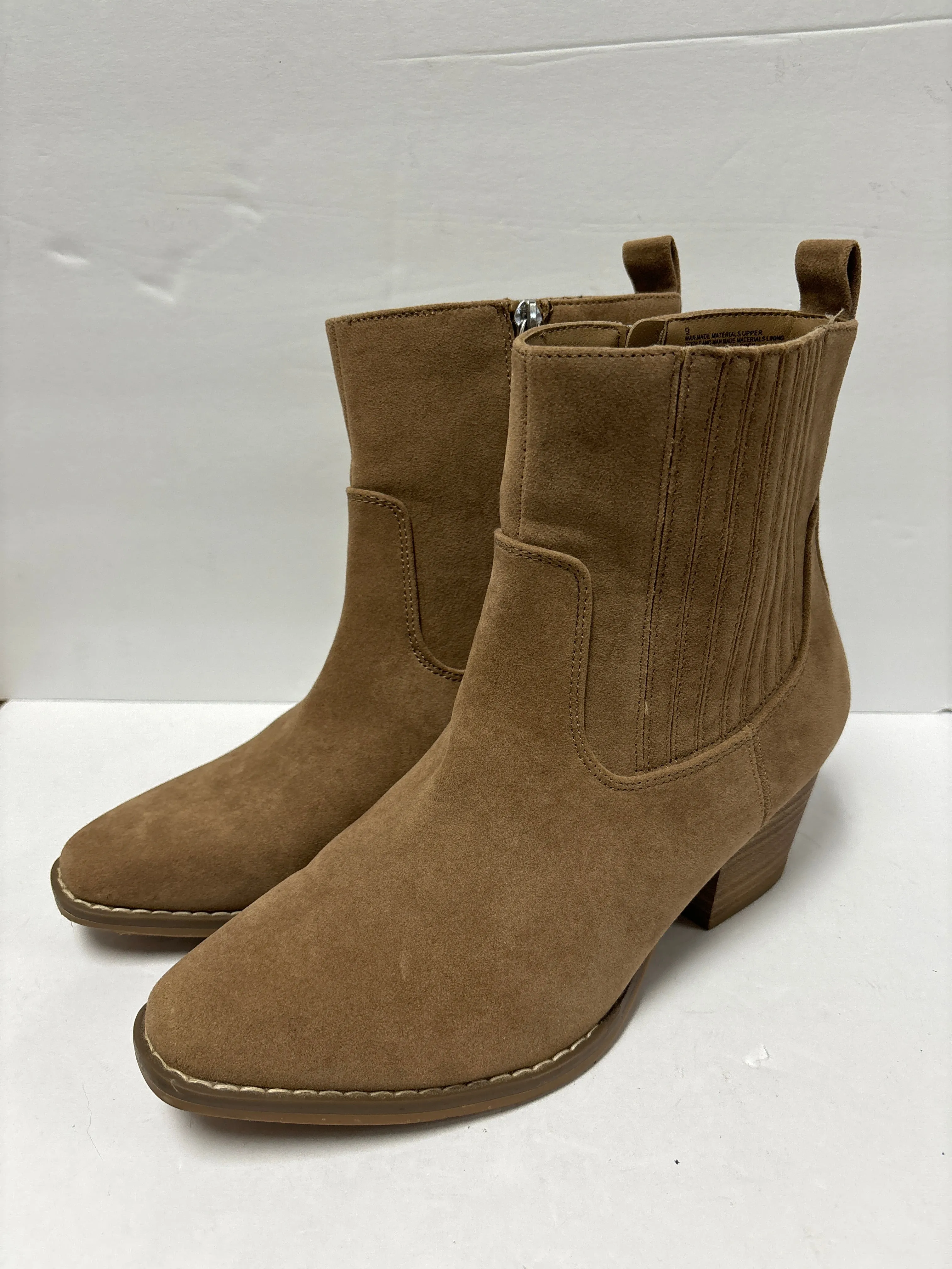 Beige Boots Ankle Heels Universal Thread, Size 9