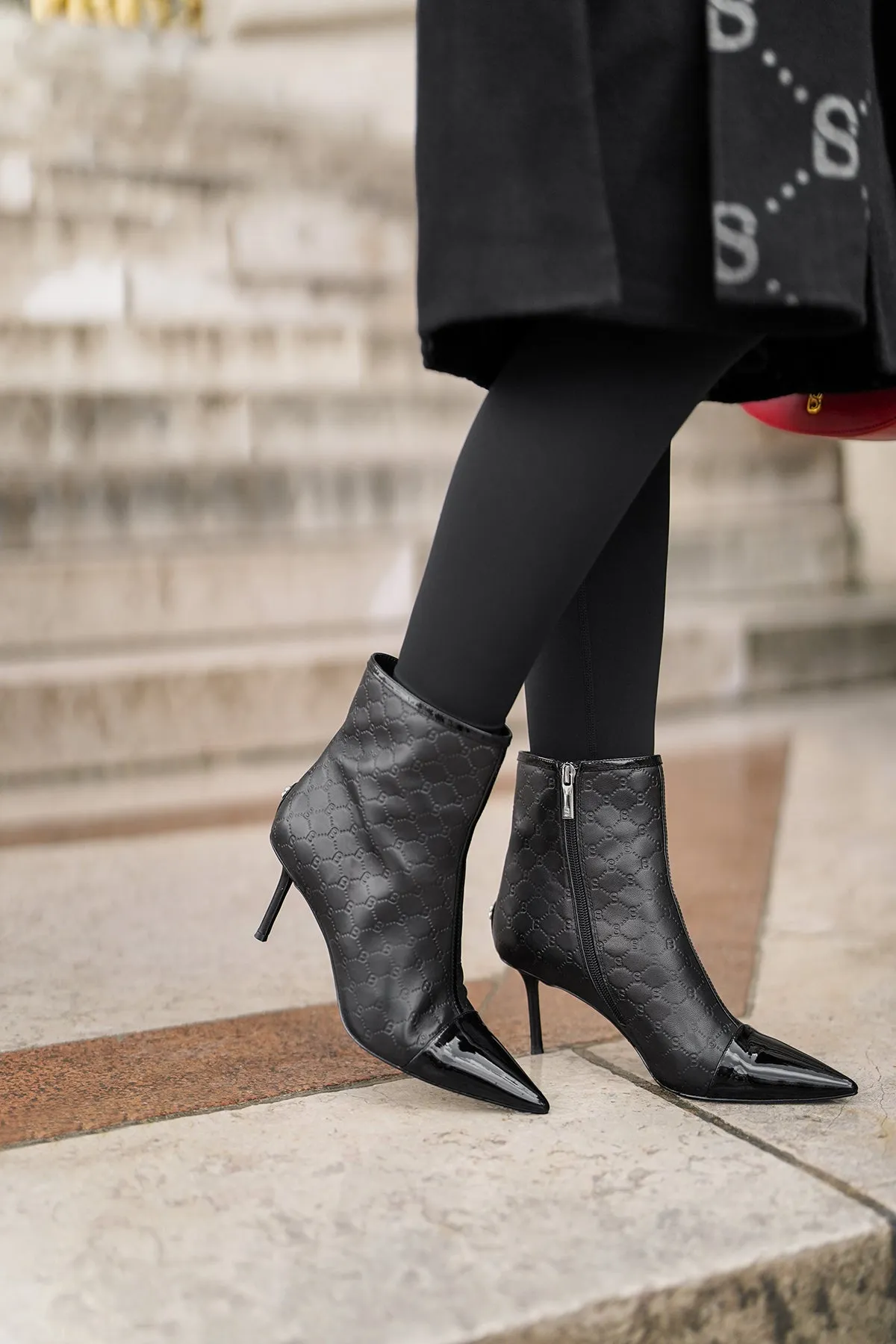 Beverly Ankle Boots - Black