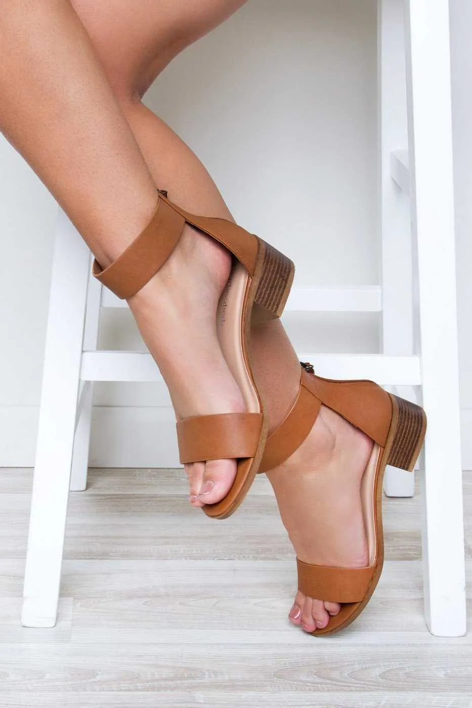 Daytime Sandals - Tan