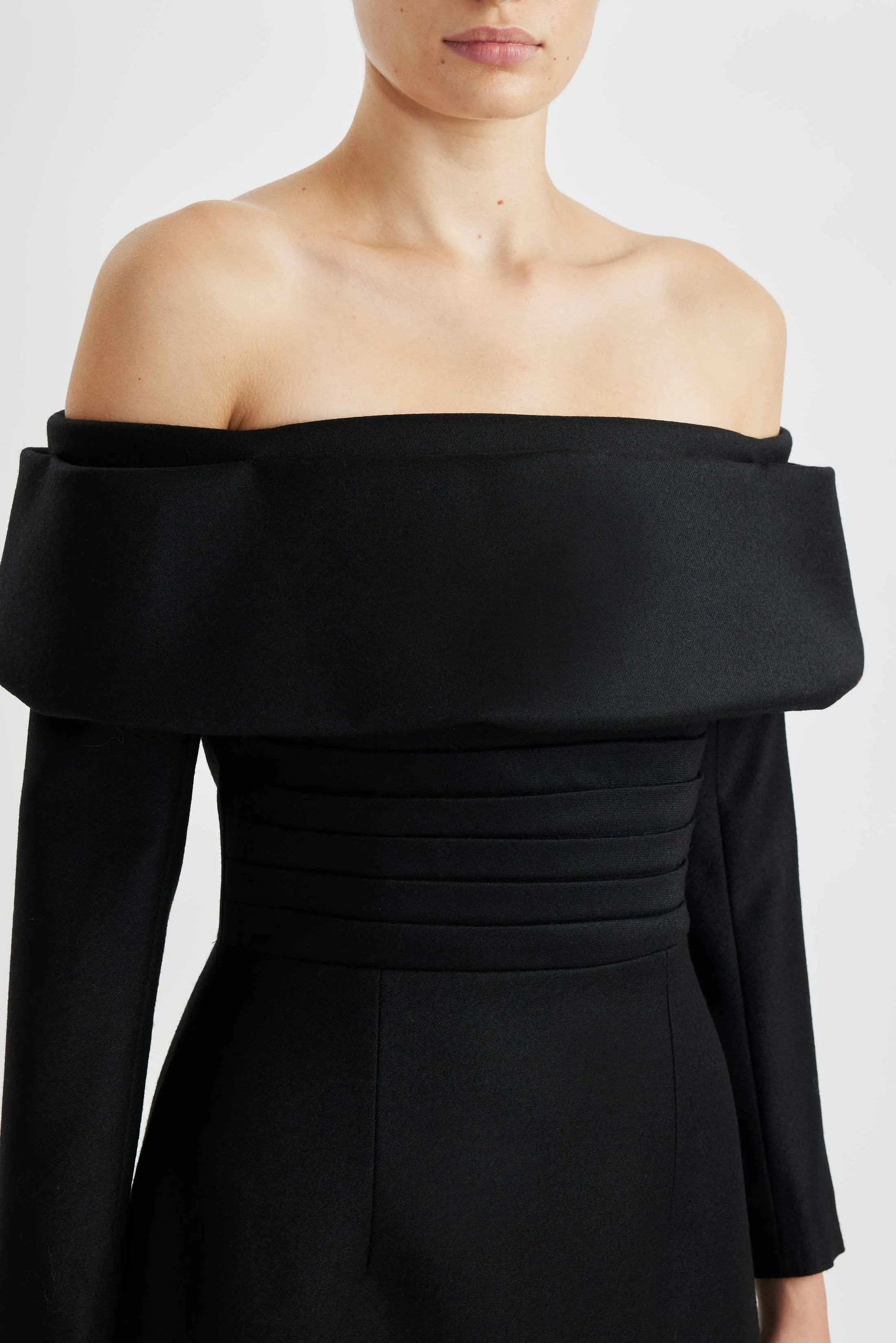 Derika Off-the-Shoulder Dress in Black Flanella