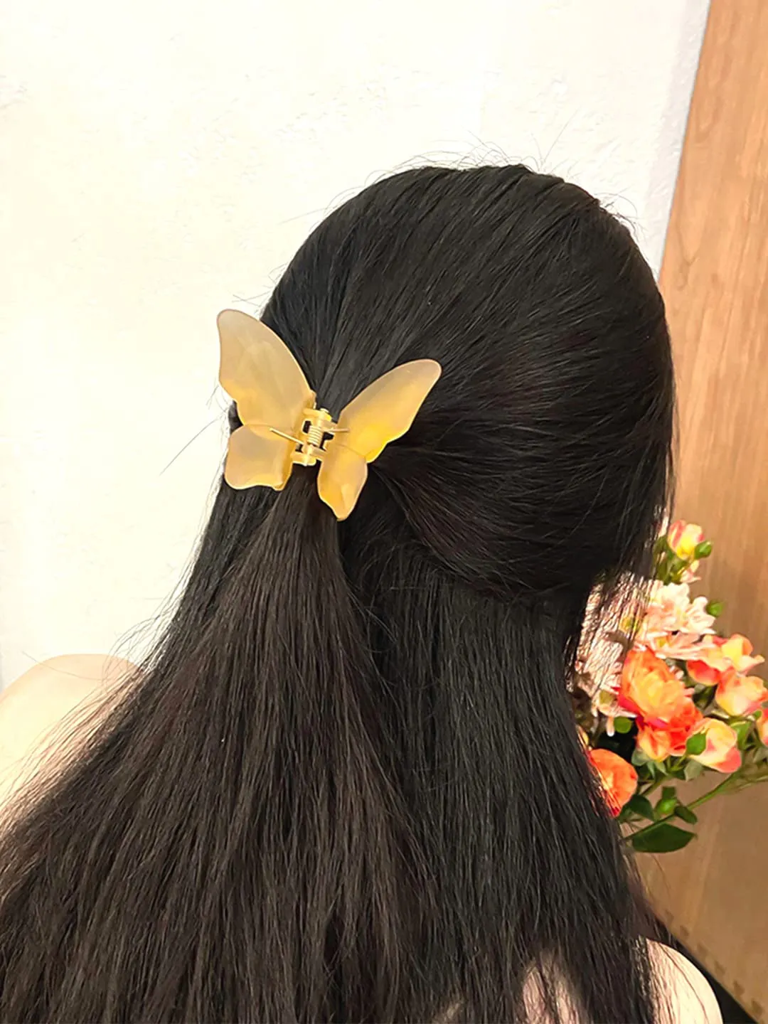 Yellow Chimes Claw Clips for Women Hair Clutches for Women Hair Accessories For Women Set of 2 Pcs Claw Clip Peach Yellow Butterfly Clips Big Clutchers for Hair Clutcher for women and Girls Gift for Women & Girls